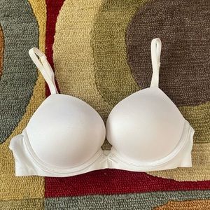 Aerie Lexi White Memory Foam Bow Pushup Bra Size 32D